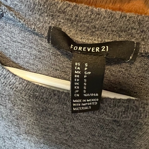 Forever 21 Shirt- S - Picture 3 of 3